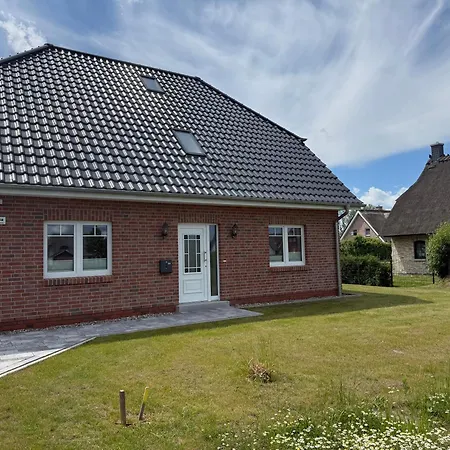 Grosses In Mellnitz Auf Ruegen Mit 5 Schlafzimmer 펜션